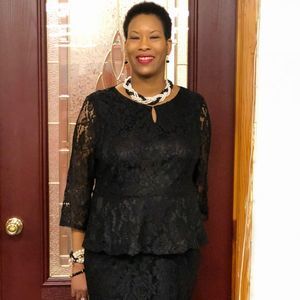 Meet your Posher, Cassandra
